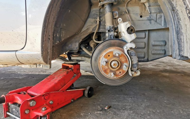 Revisar frenos y llantas para viajes por carretera: todo lo que debes saber